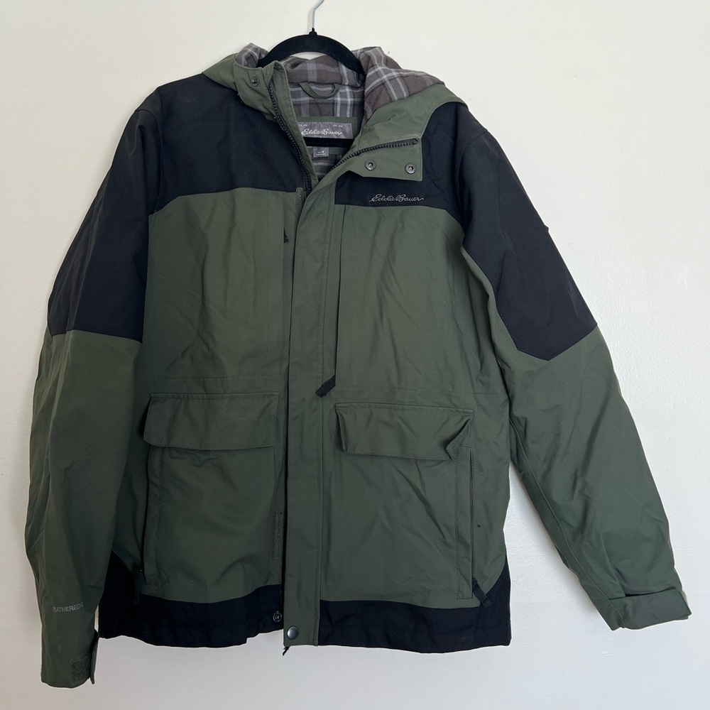 Men’s medium Eddie Bauer ski jacket
